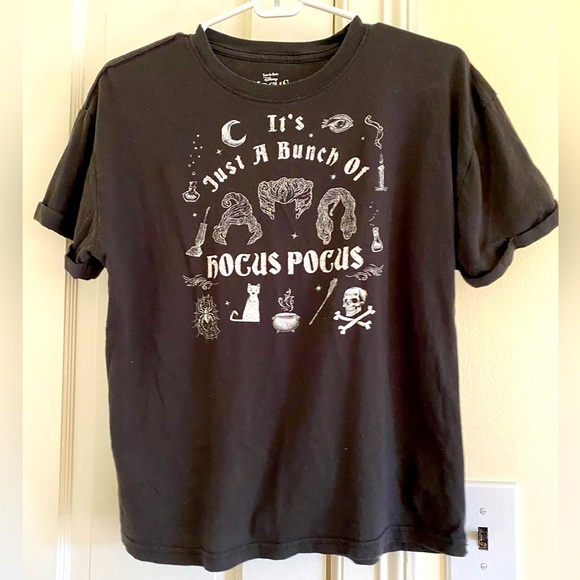 Disney Tops - Hocus Pocus Shirt